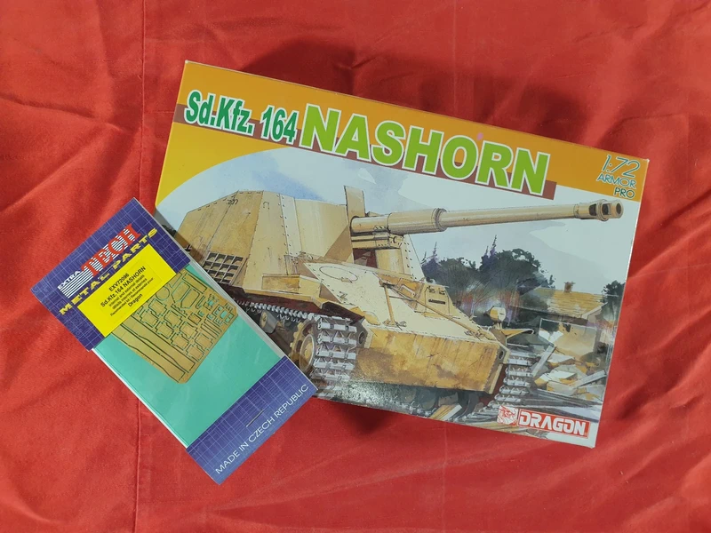Model Kit 1:72 Dragon 7292 Sd.Kfz. 164 Nashorn + fotoincisioni buste sigillate