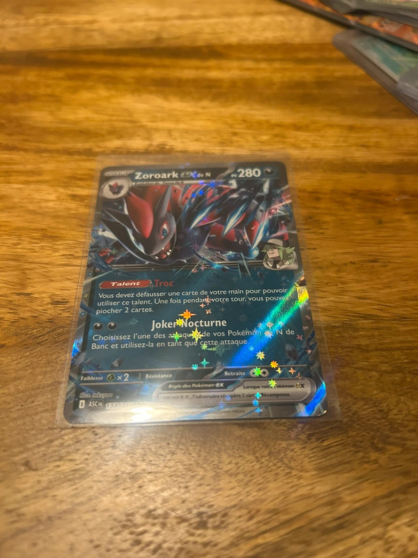 Zoroark Ex de N 137/217 Pokémon Héros transcendants