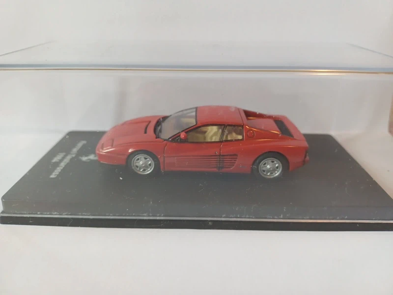 1/64 Ferrari Testarossa 1984 Altaya