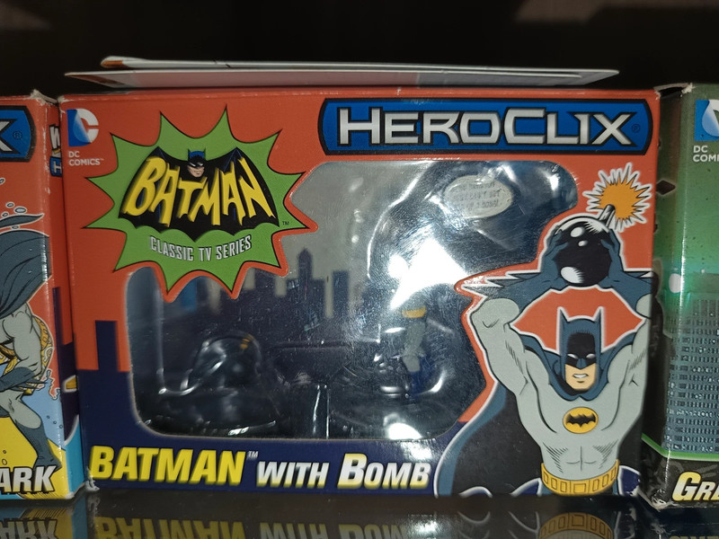 Convention Exclusive DC Heroclix Batman with bomb