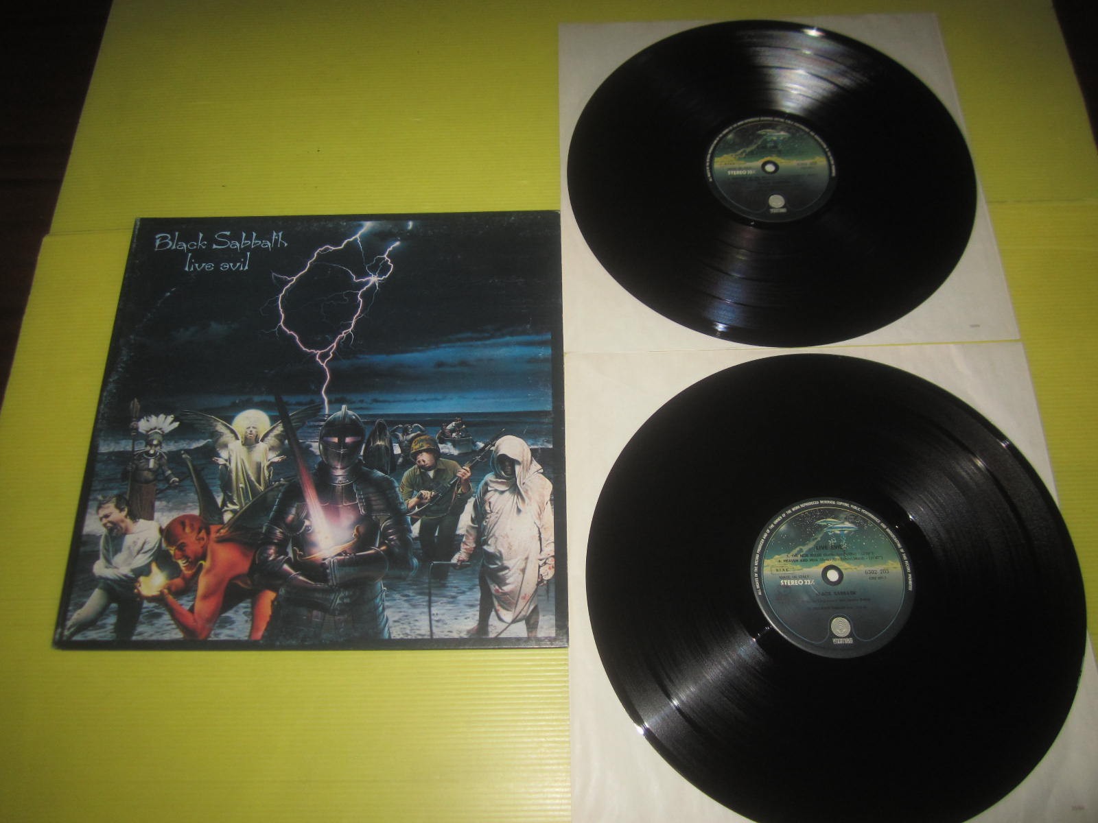 BLACK SABBATH - LIVE EVIL 2XLP- VERTIGO UFO LABEL 6650 009 EX/NM GF. 1983 ITALIA