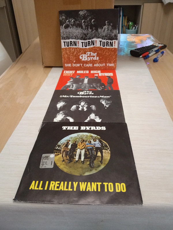 Quattro vinili 45 giri The Byrds