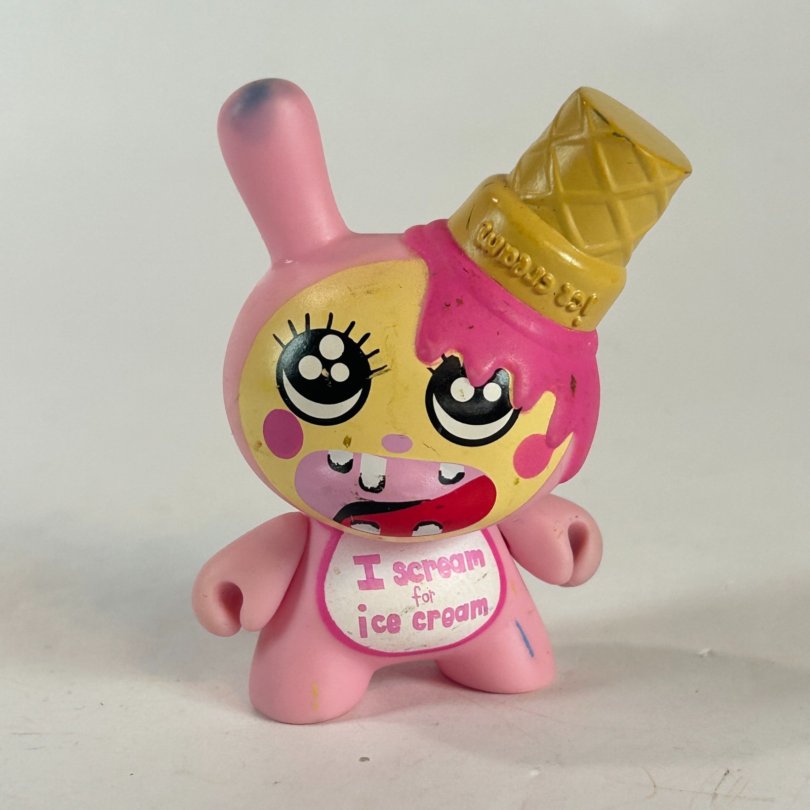 Kidrobot Dunny 2010 Series Esther Kim I Scream For Ice Cream 3" Vinyl Figure