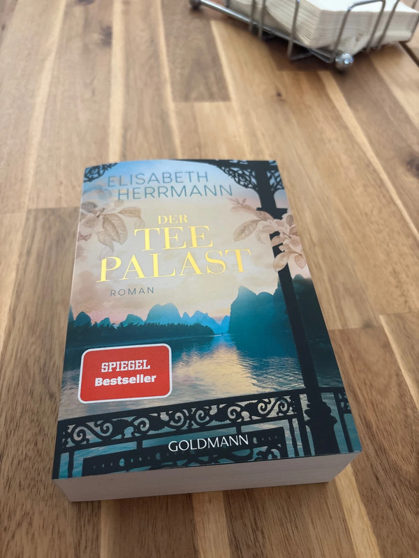 Buch „Der Teepalast“