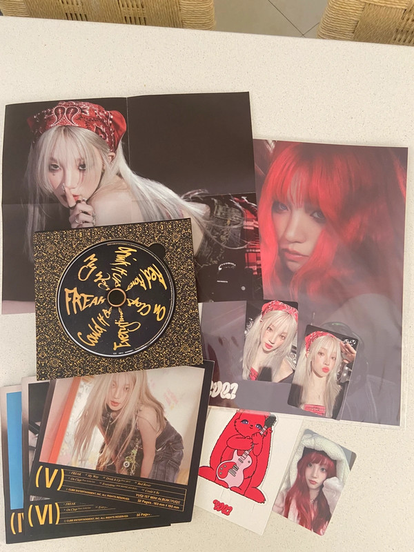 Yuqi 1st Mini Album - Star Version