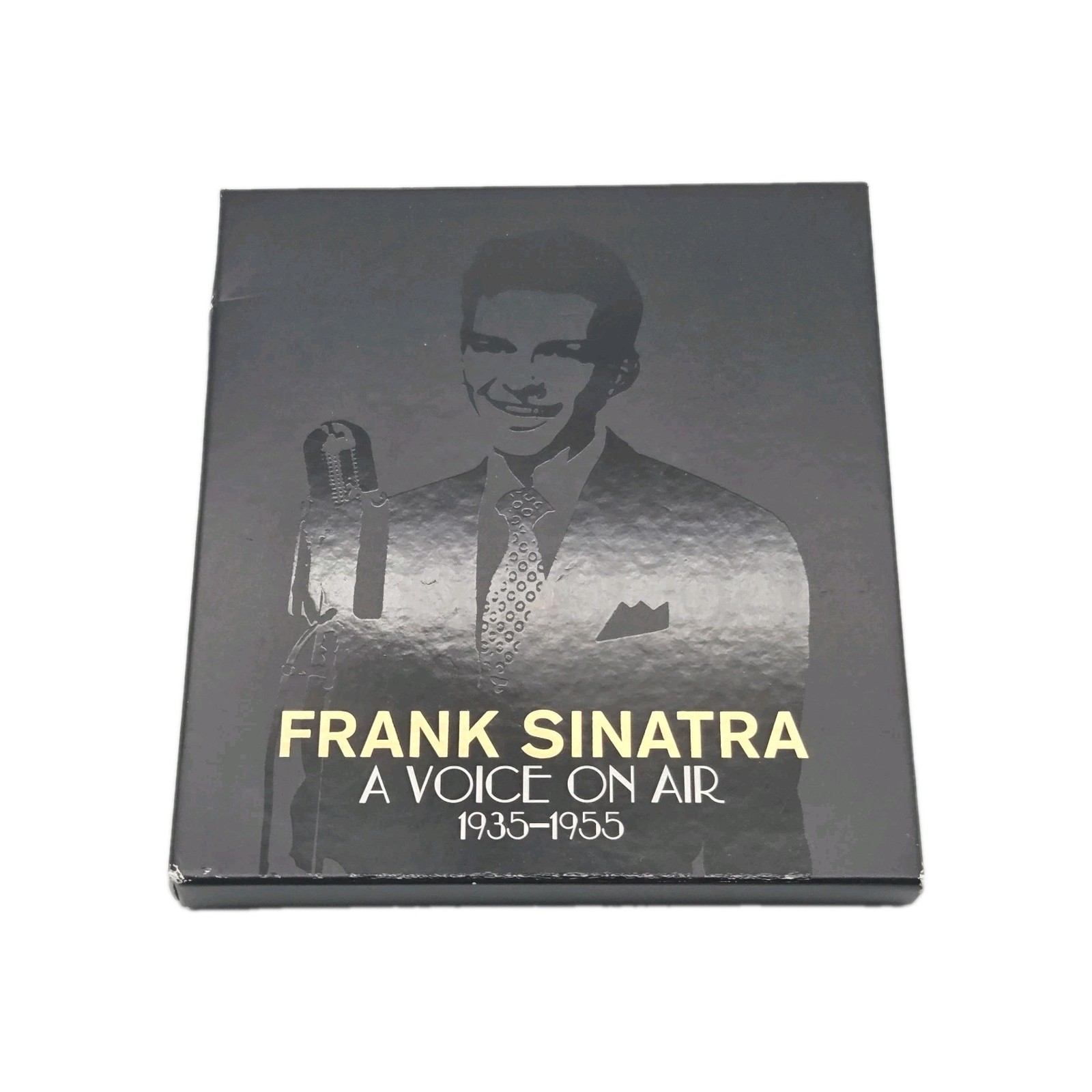 "A Voice On Air" (1935-1955) Frank Sinatra 4 x CD box, radio shows, booklet!