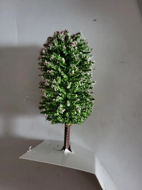 Arbre pour modélisme Hachette