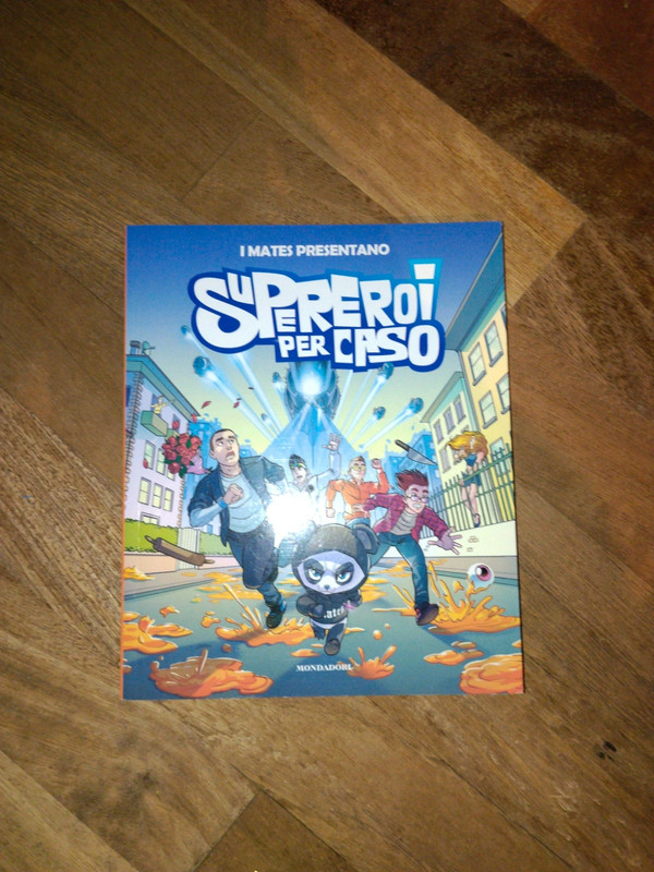 Fumetto mates supereroi per caso