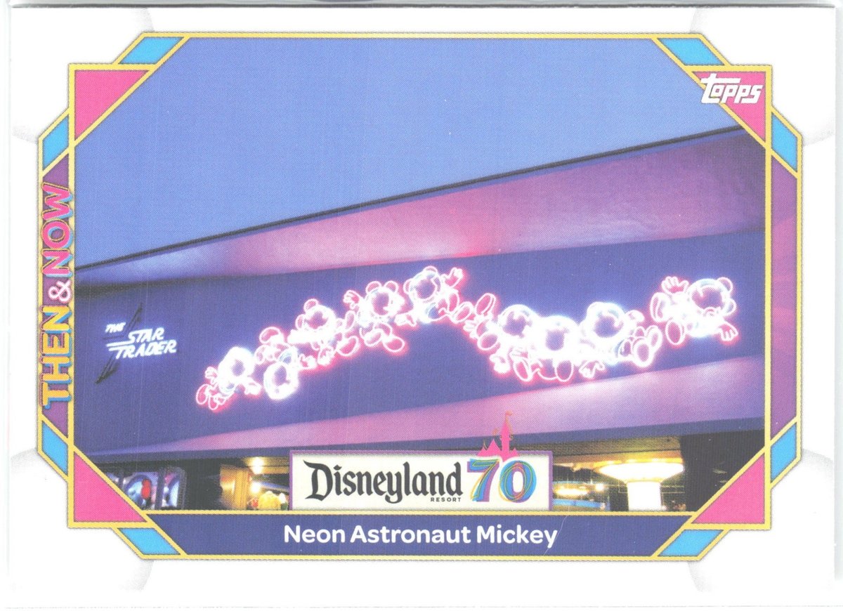 2025 Topps Disneyland 70° Anniversario #68 Neon Astronauta Topolino