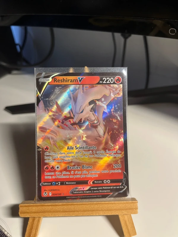 Reshiram v