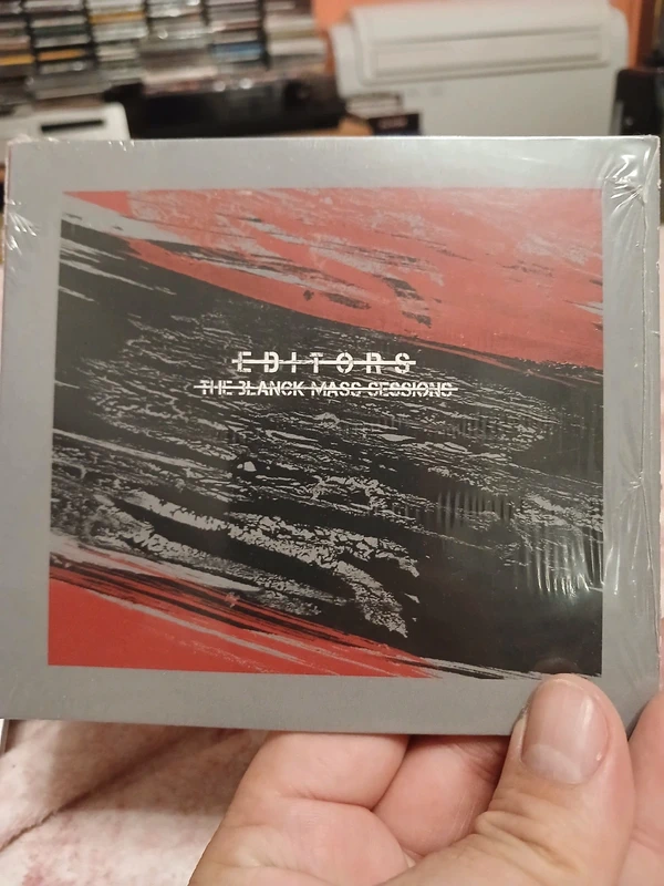 Editors . The blanck mass sessions