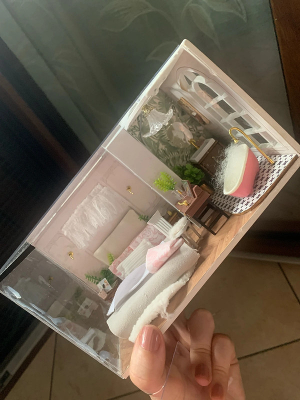 Dollhouse miniatura camera da letto e bagno