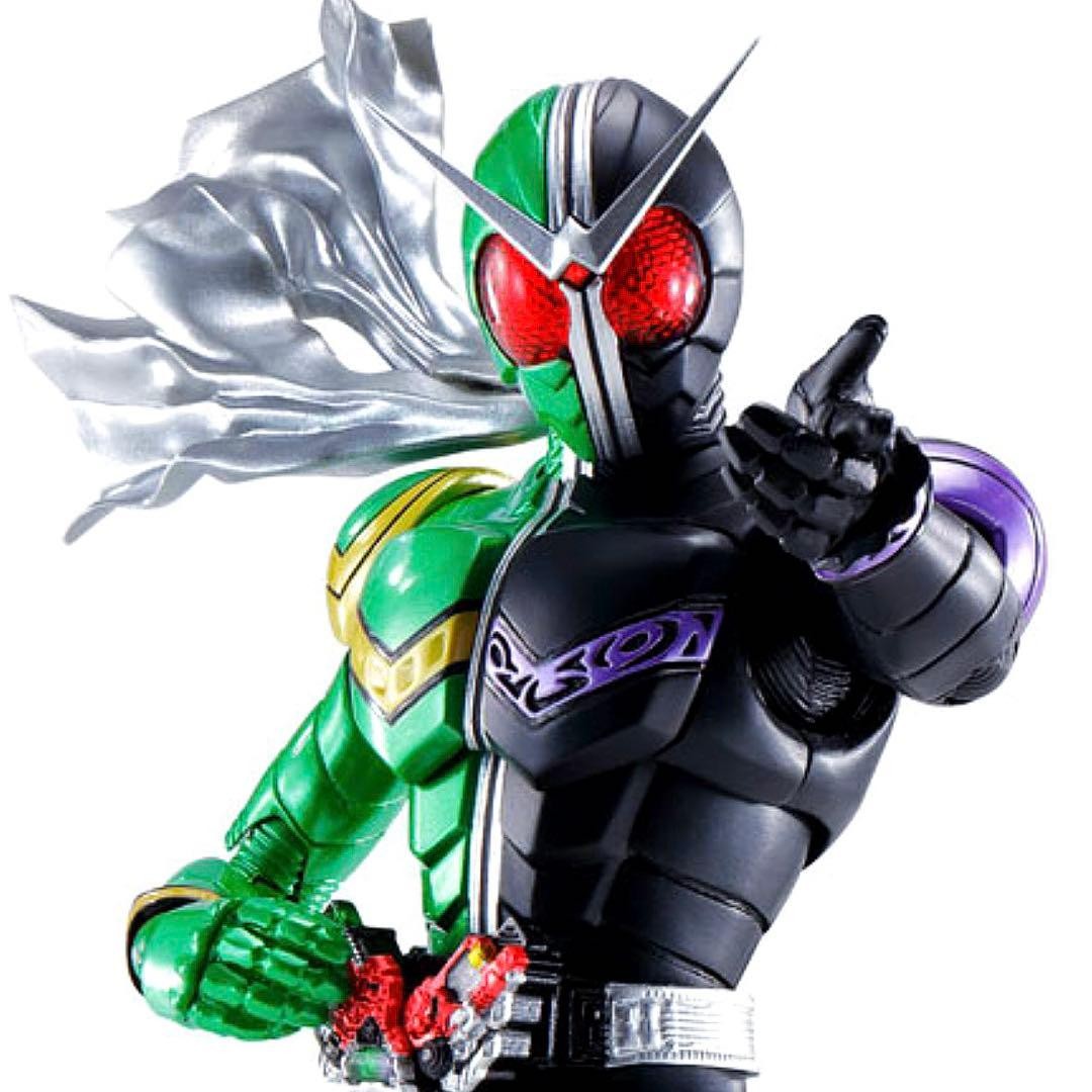 Modellino S.H.Figuarts Kamen Rider W Cyclone Joker da collezione