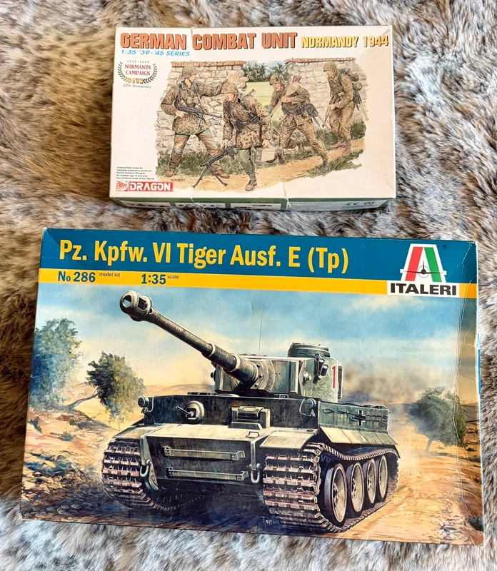 Lot maquettes militaires 1/35 - Char Tiger I (Italeri) + Figurines Dragon (Incomplet)