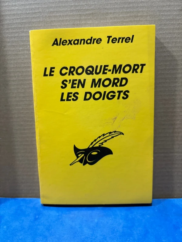 Le croque - mort s’en mord les doigts