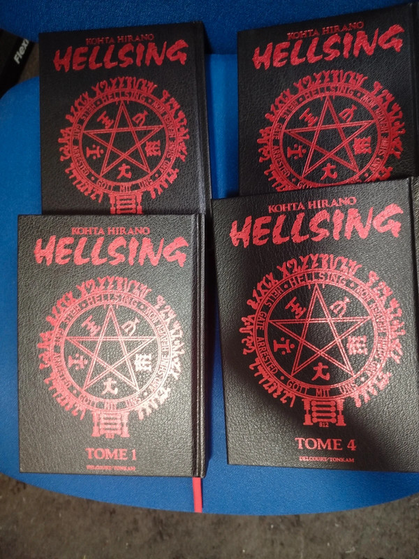 Hellsing deluxe édition tome 1 à 4