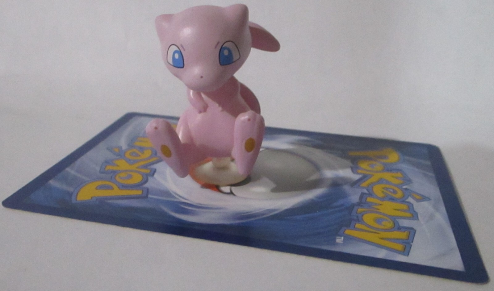Mew 1,5" Pokemon Ventosa Mini Action Figure Giocattolo
