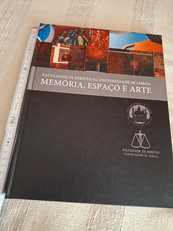 Livro de Arquitetura Faculdade de Direito da Universidade de Lisboa