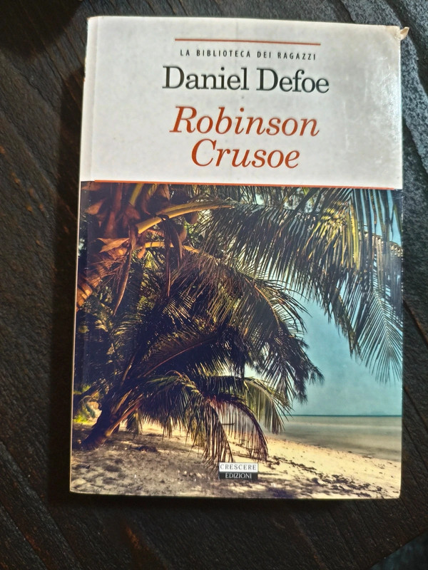 Libro Robinson Crusoe di Defoe