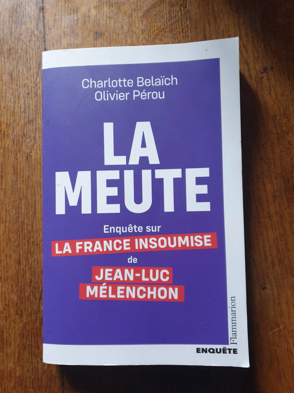 La Meute. Charlotte Belaich et Olivier Pérou