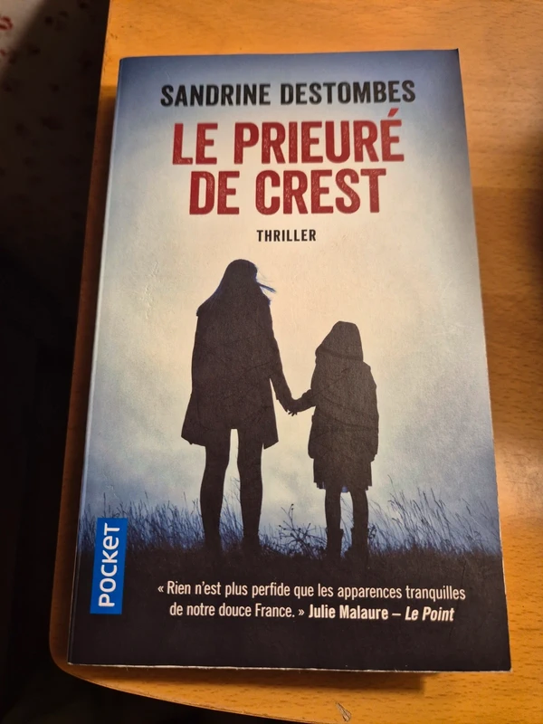 Roman de Sandrine Destombes, le prieuré de Crest