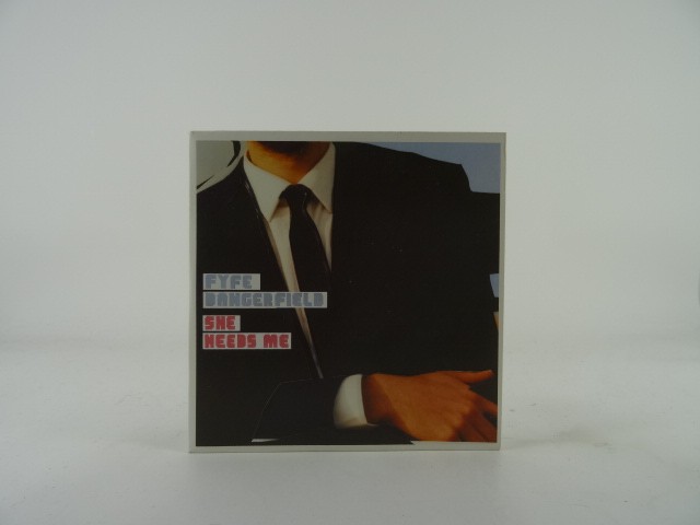 FYFE DANGERFIELD SHE NEEDS ME (A59) 1 Track Promo CD Single plus Card Sleeve GEF