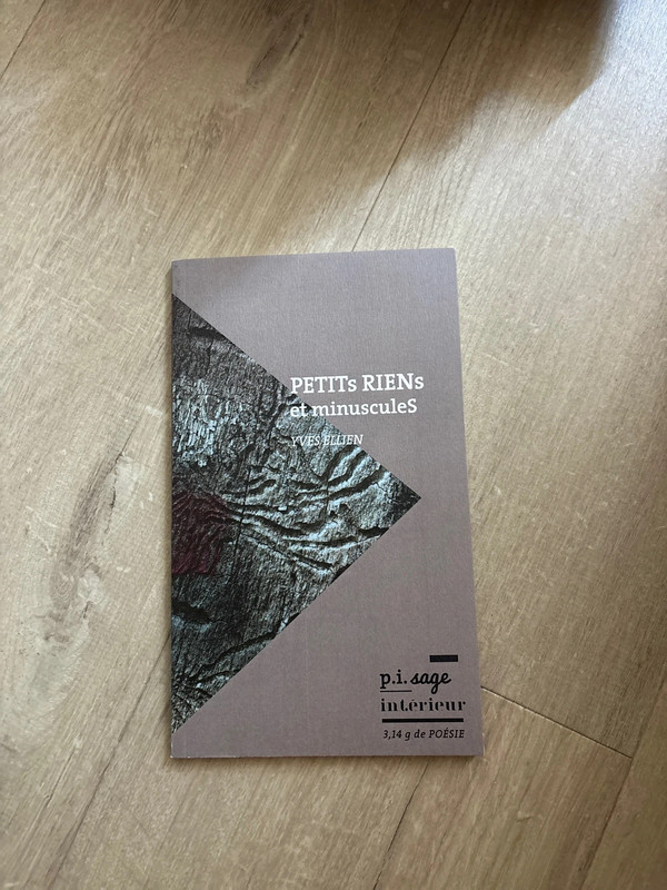 Petits riens et minuscules