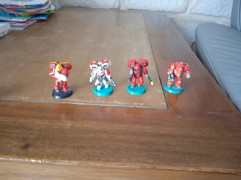Lot figurines blood Angel métal.