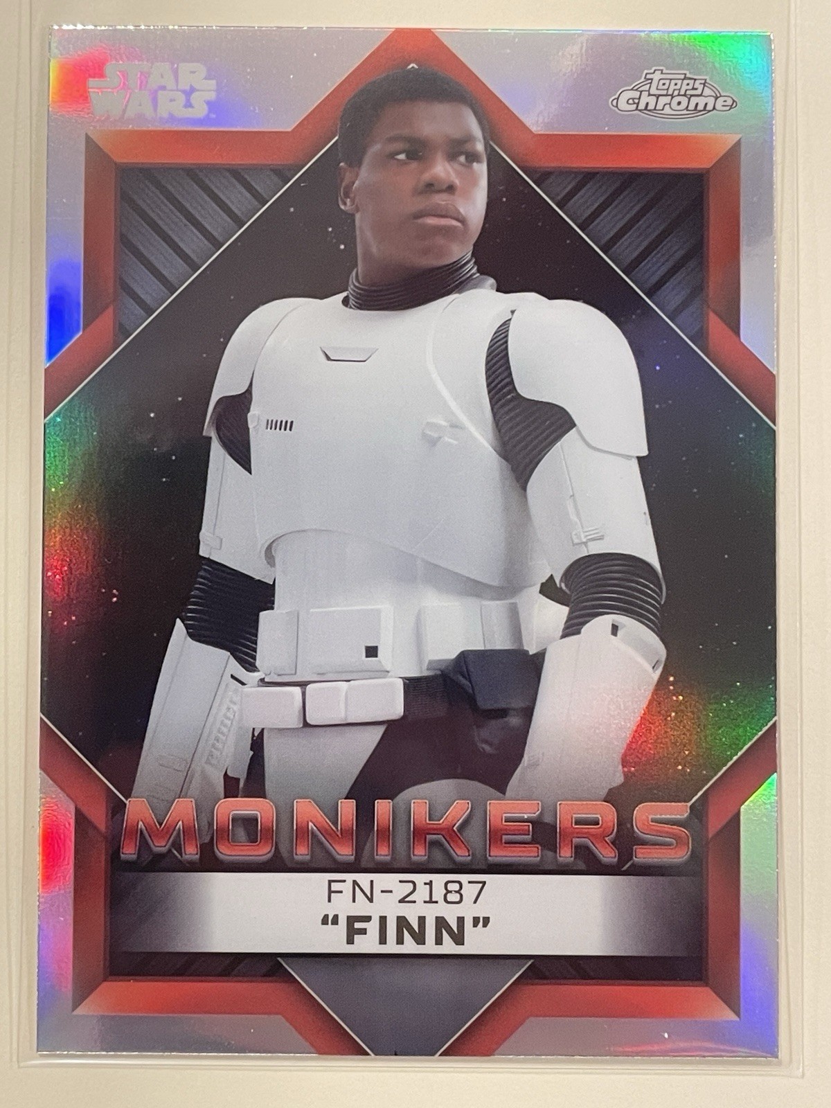 2023 Topps Chrome Star Wars Monikers Finn FN-2187 rifrattore M-17