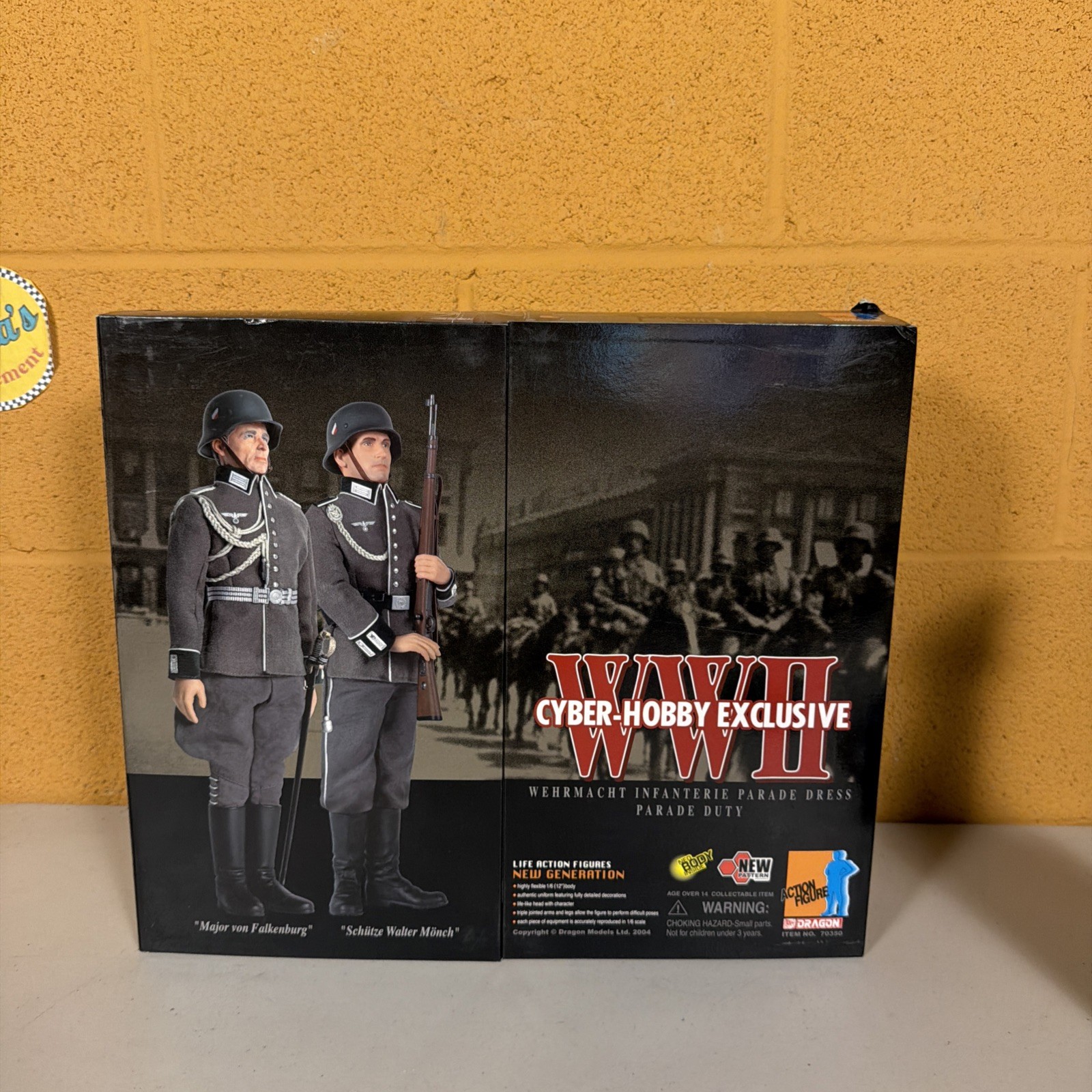 Dragon Cyber-Hobby WWII German Wehrmacht Parade Dress 2 Figure Pack 1/6