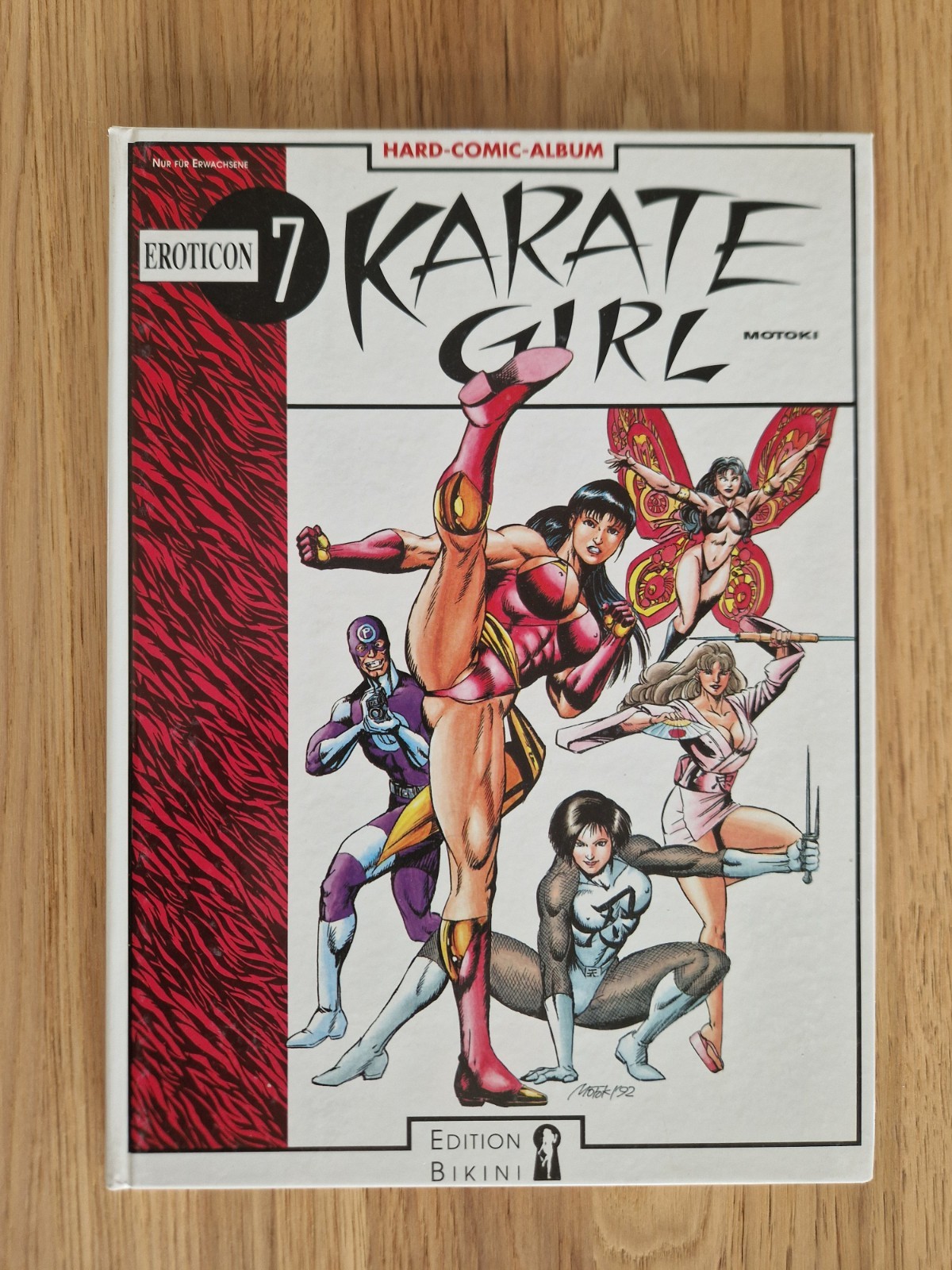 Eroticon - Band 7 Karate Girl - Motoki - Edizione Bikini - Fumetti per Adulti