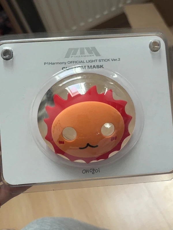 WTS - mask lightstick Theo