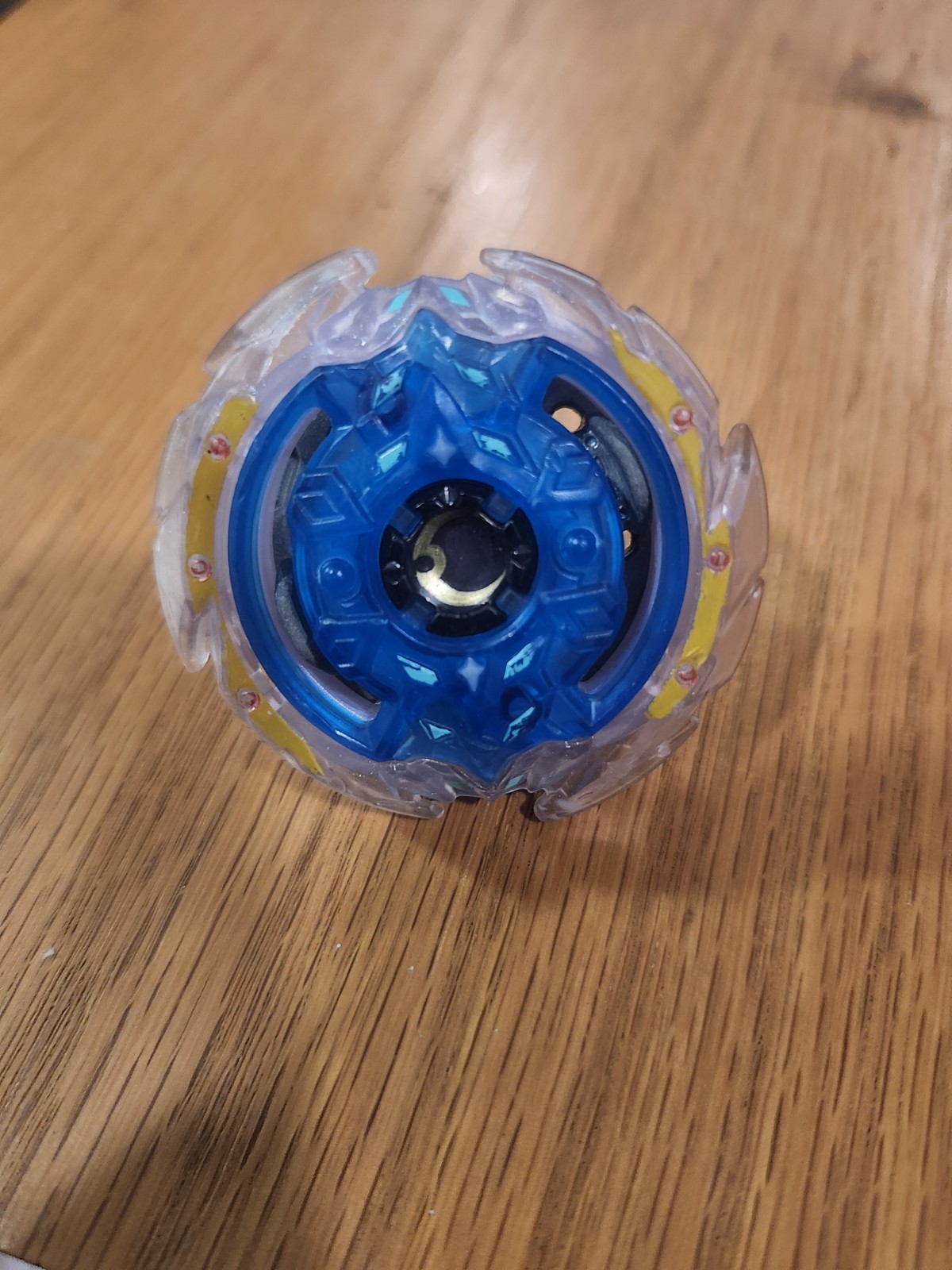 RARO TAKARA TOMY Beyblade BURST B-98 Deep Chaos + lanciatore casuale