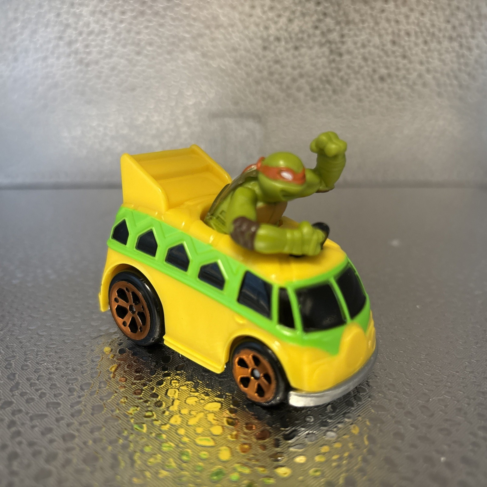 Teenage Mutant Ninja Turtles Playmates Viacom Yellow Vehicle 2014