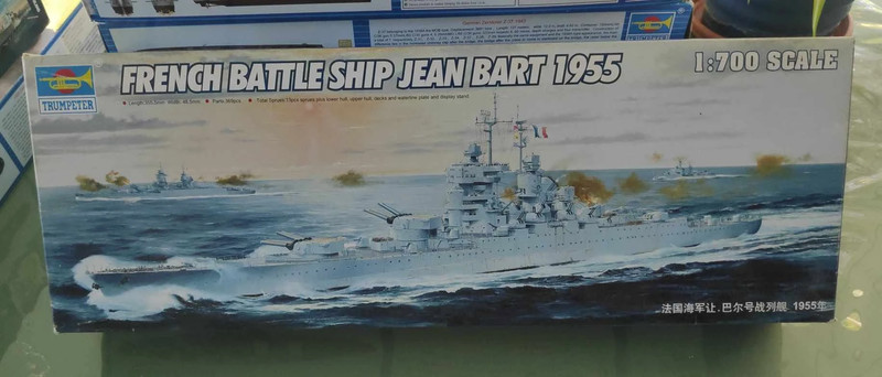 Navio de Combate Frances Jean Bart 1955, Trumpeter 1/700