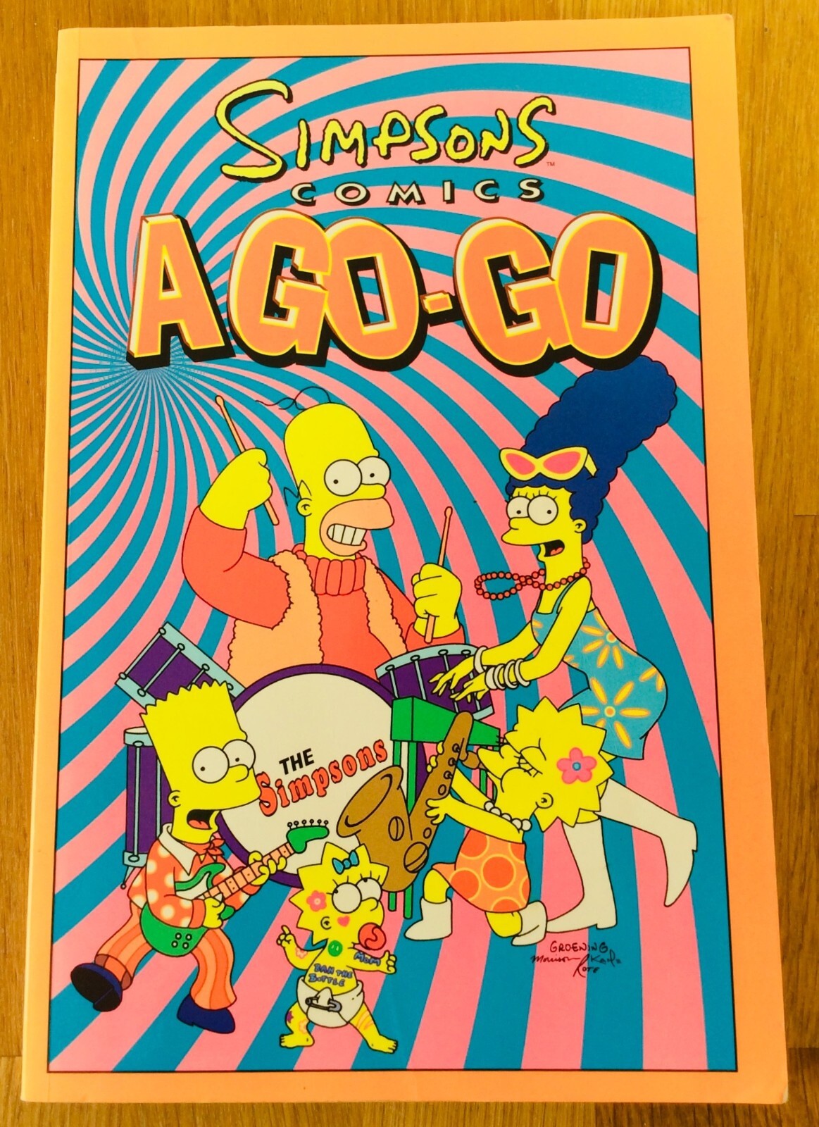 VINTAGE SIMPSONS COMICS A GO-GO PAPERBACK BOOK COLLECT RETRO VGC