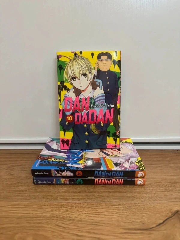 Dandadan tomes 4, 10, 18