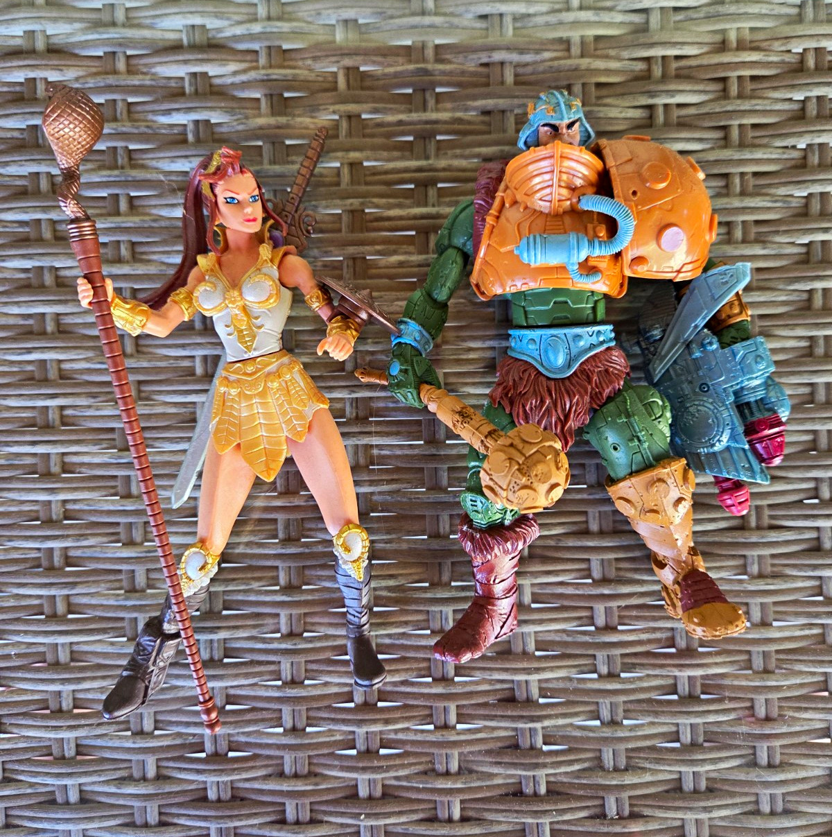 Mattel Masters of the Universe Teela &  Man At Arm 200x Figures Loose Complete.