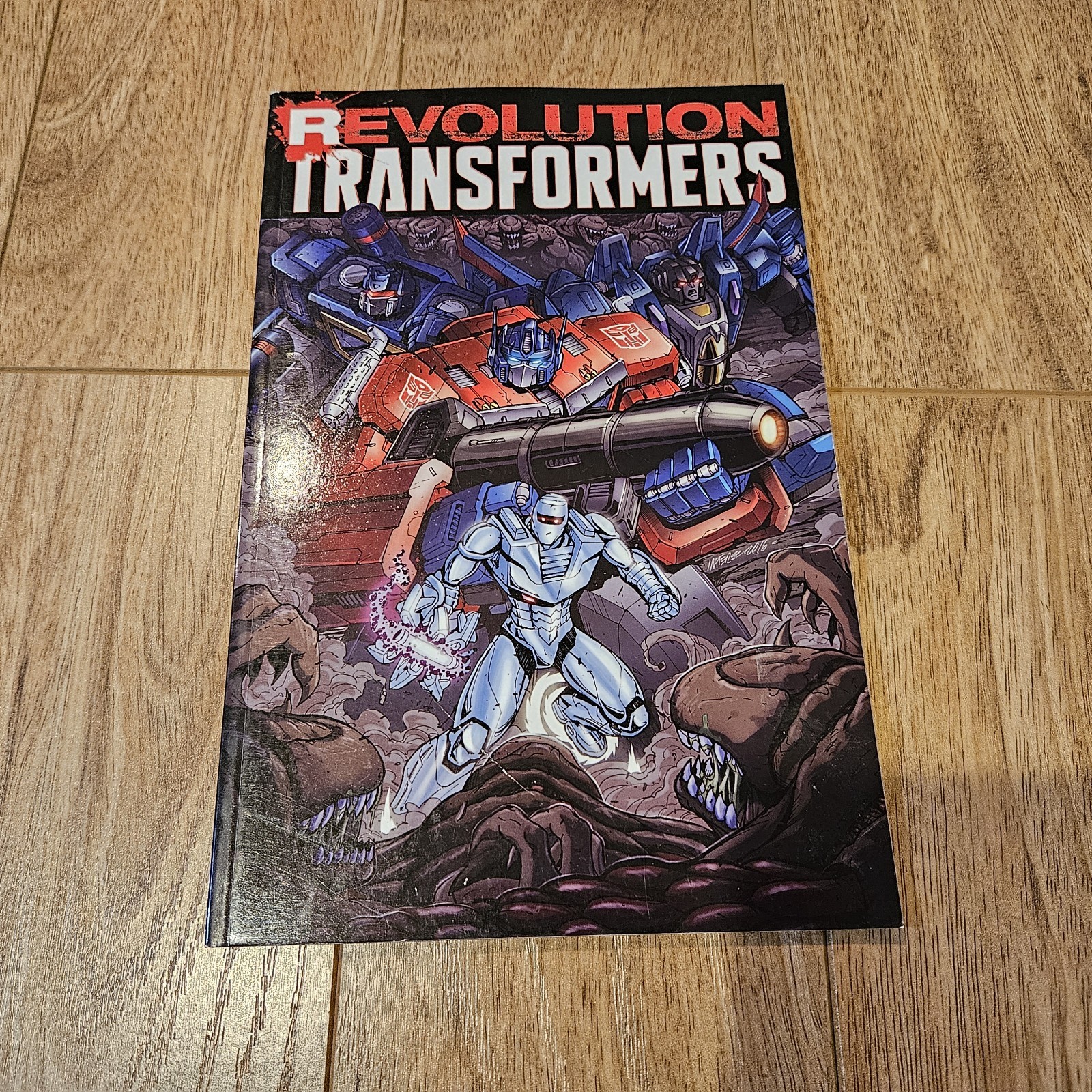 Transformers Revolution TPB | NM | Raro Fuori Produzione | IDW 2017 